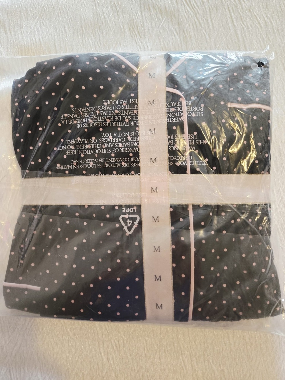 Victoria Secret Short Pajama Set SoSofttm Size M - Picture 4 of 9